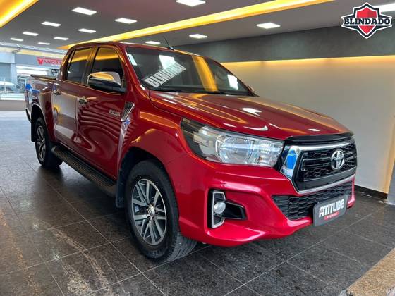TOYOTA HILUX 2.8 SRV 4X4 CD 16V DIESEL 4P AUTOMÁTICO TOYOTA HILUX 2.8 SRV 4X4 CD 16V DIESEL 4P AUTOMÁTICO